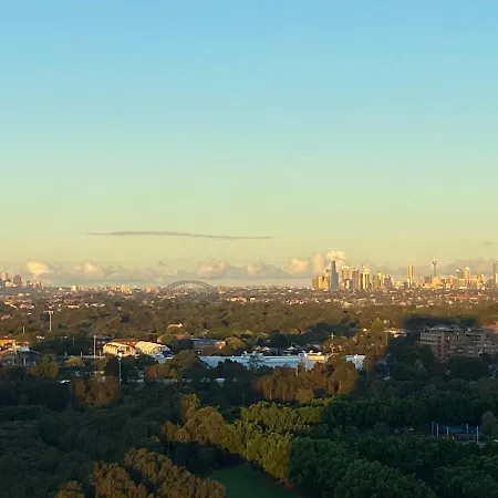 Parkside & City View In Sydney Olympic Park Exterior photo