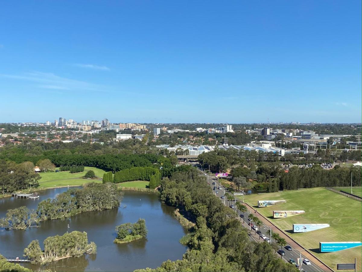 Parkside & View In Olympic Park Apartment