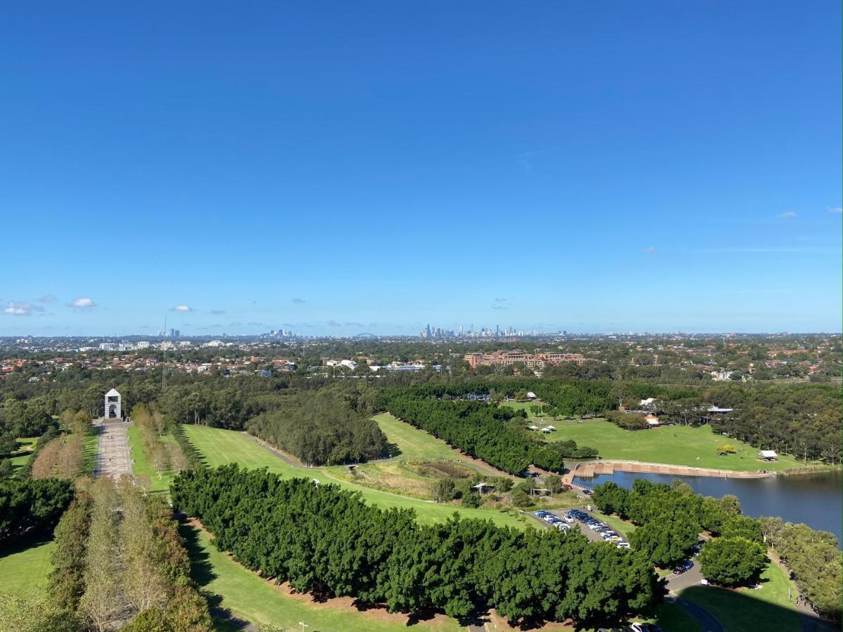 Parkside & View In Olympic Park * Sydney