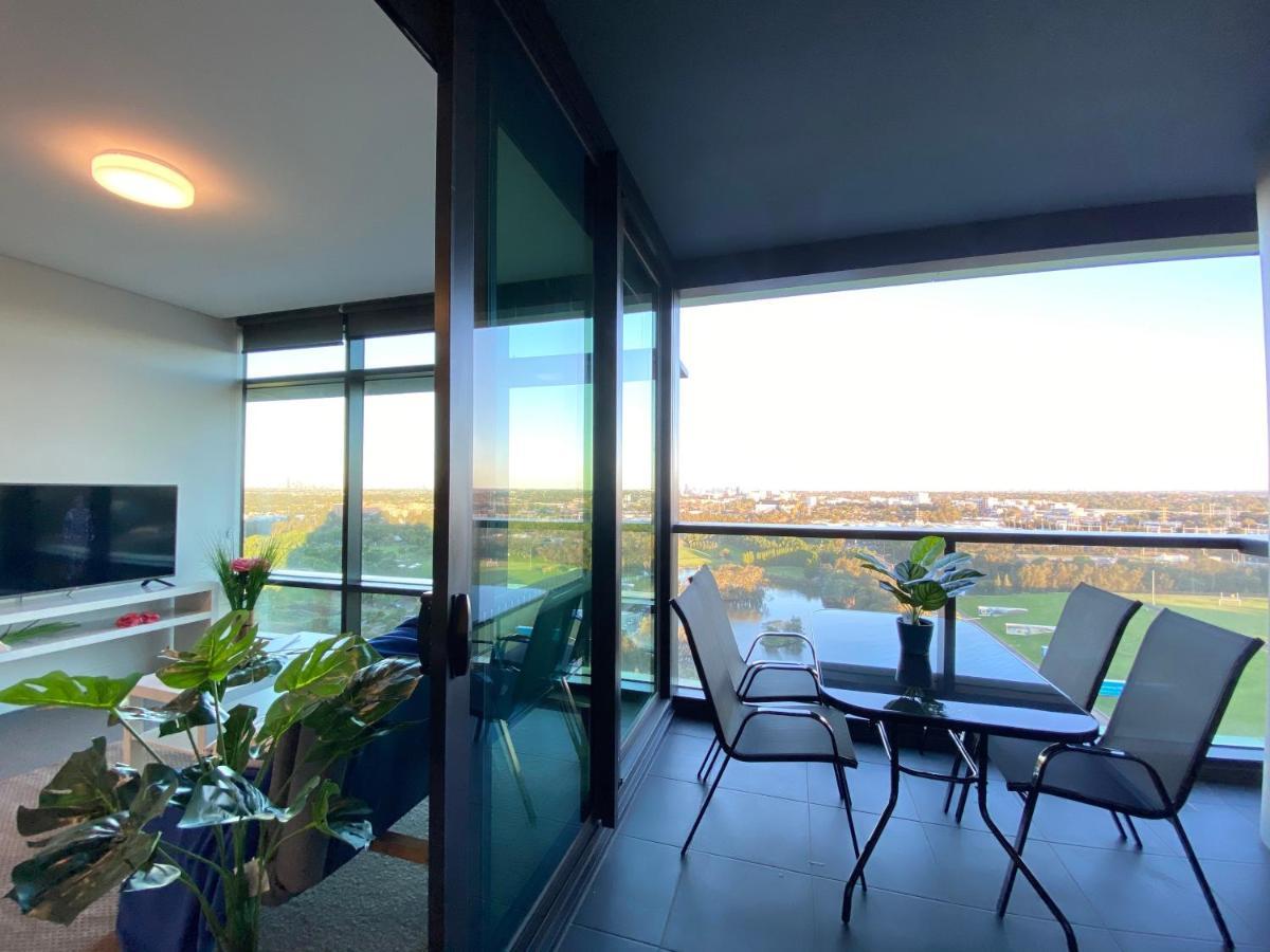 Parkside & View In Olympic Park Apartment