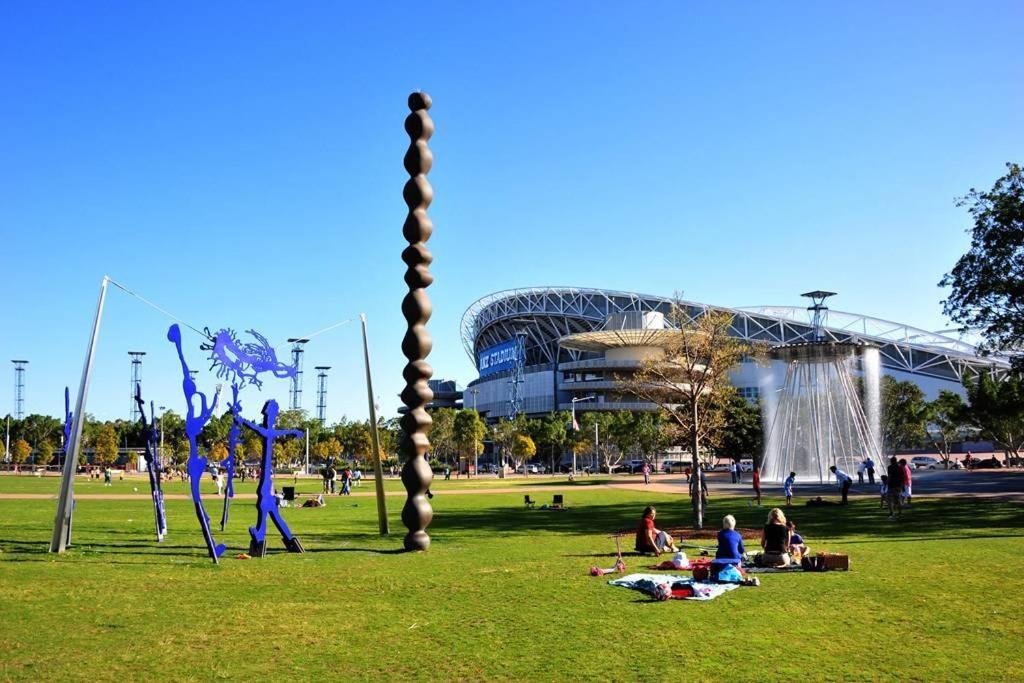 Parkside & View In Olympic Park Apartment